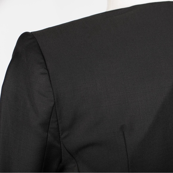 BCBGMAXAZRIA Classy Black Blazer, Short Back & Long Front, XS (One of a Kind) - Picture 3 of 8